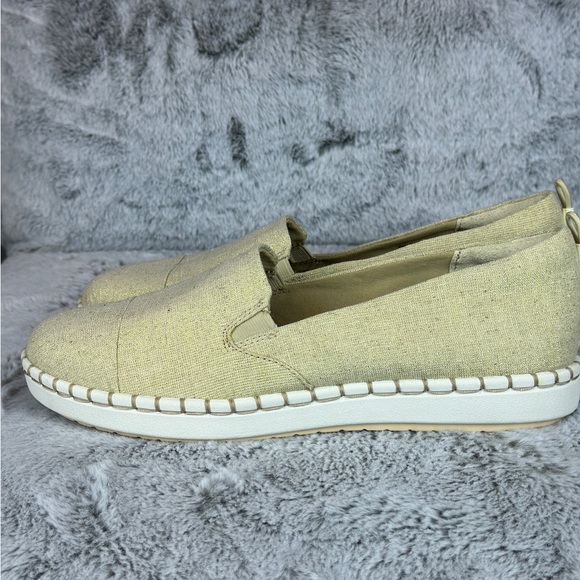 Cloudsteppers by Clarks Soft Glow Slip On Trainers- Sz 9M - Picture 7 of 11